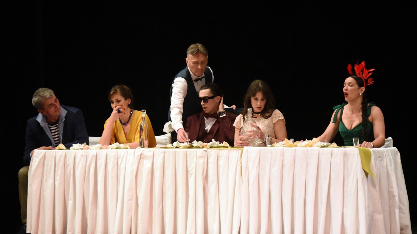 „Violina, daire i pegla“