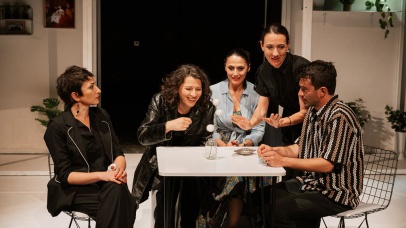 „Čista kuća“- čišćenje unutrašnjeg emocionalnog haosa u teatru